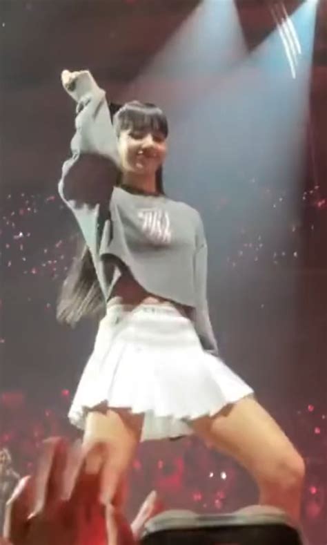 blackpink upskirts